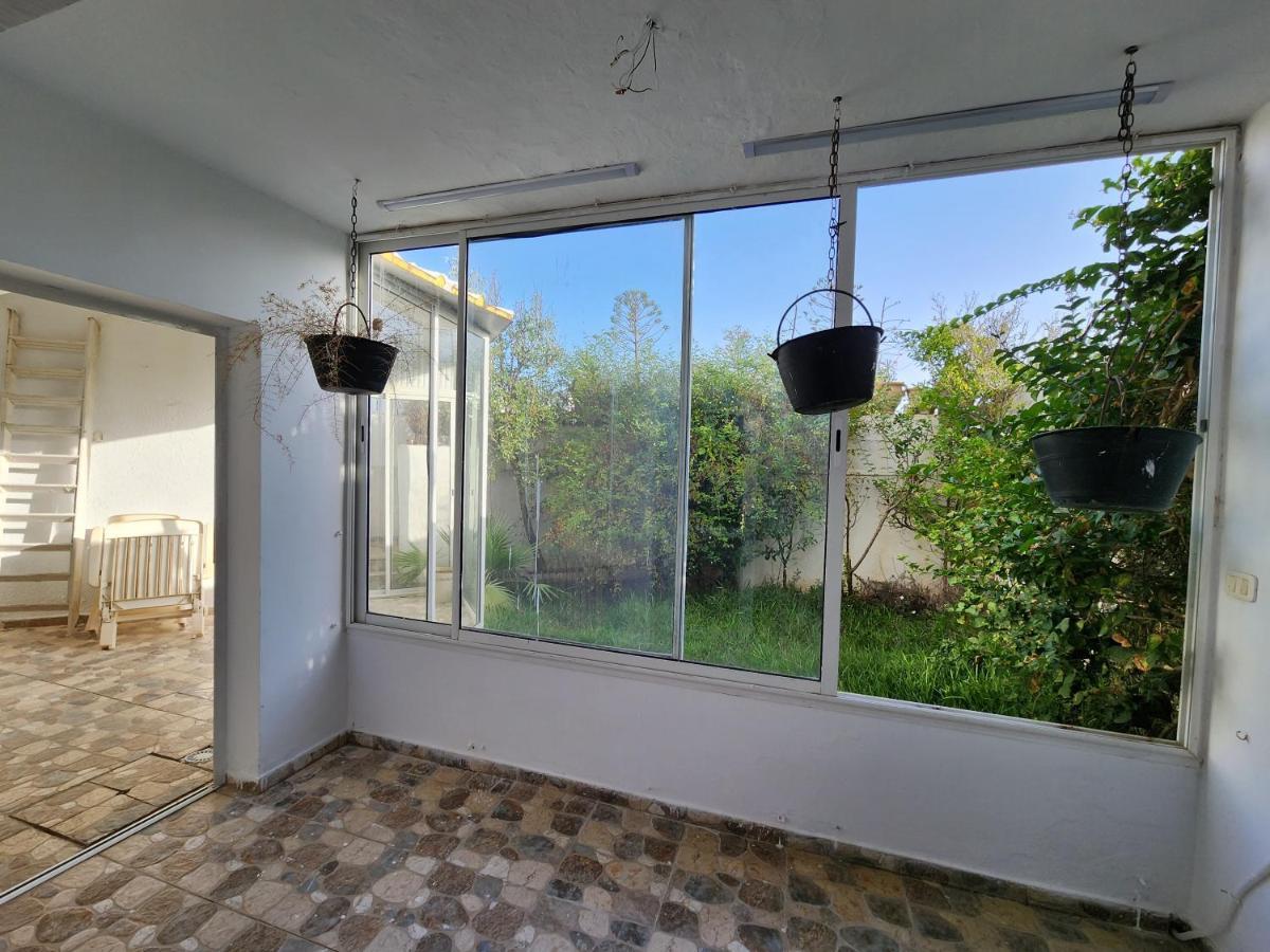 Duplex Bien Equipe Securise Avec Jardin Et Veranda La Marsa Extérieur photo