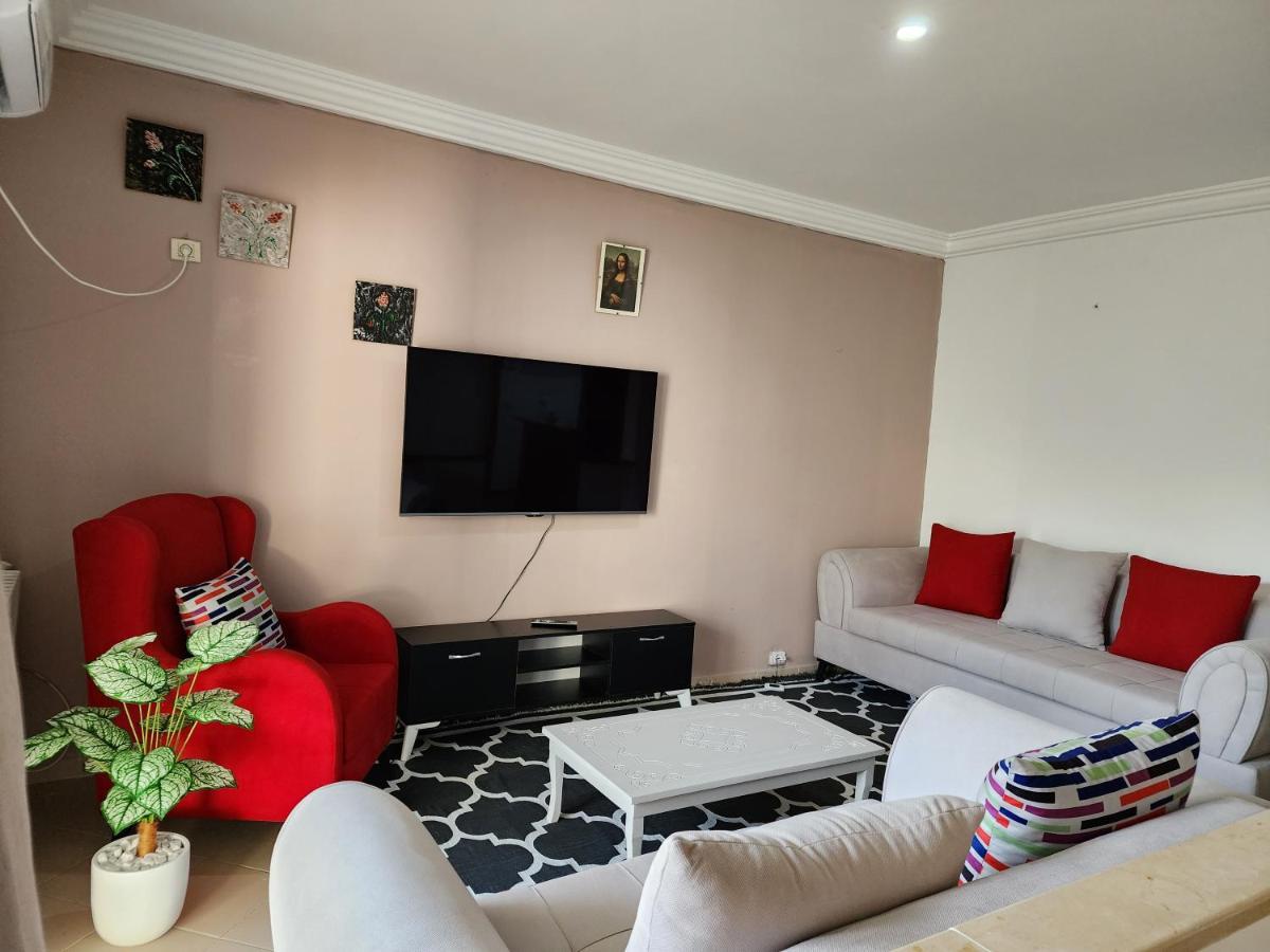Duplex Bien Equipe Securise Avec Jardin Et Veranda La Marsa Extérieur photo