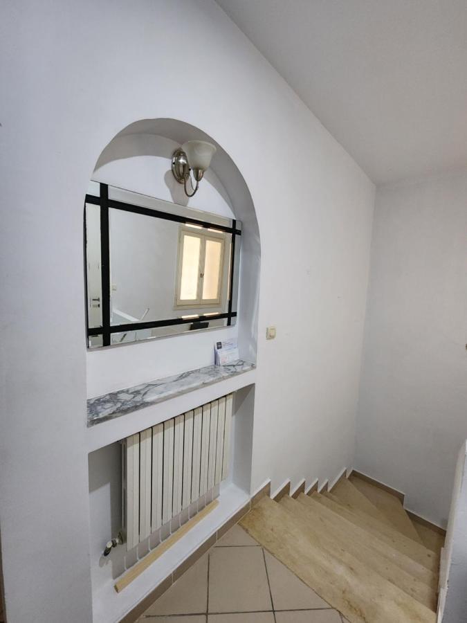 Duplex Bien Equipe Securise Avec Jardin Et Veranda La Marsa Extérieur photo